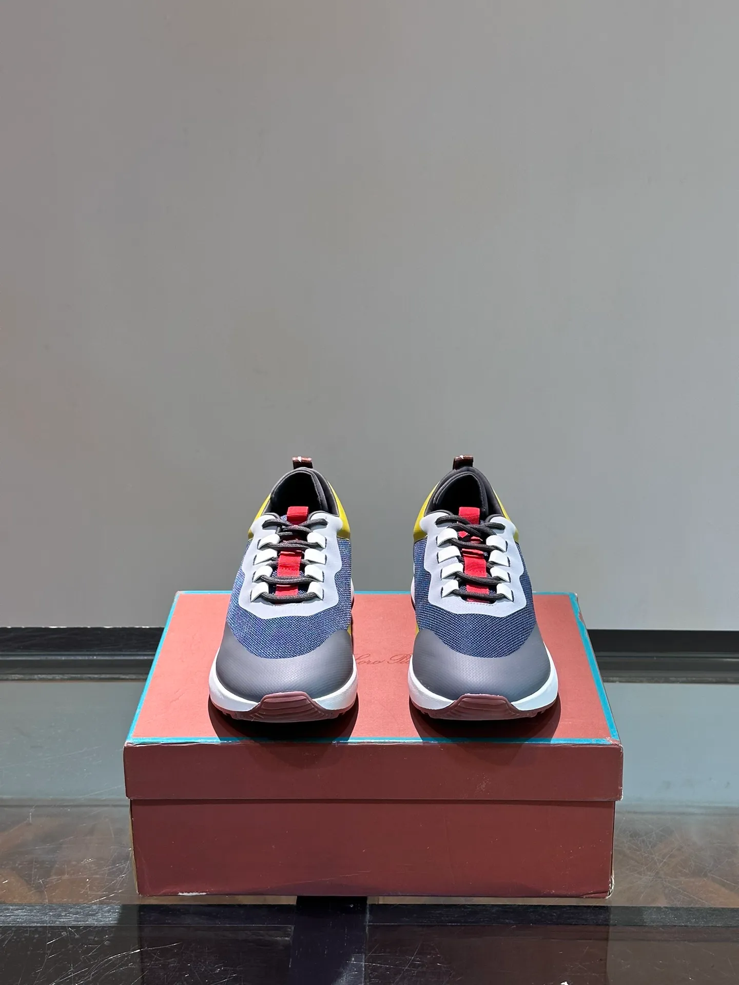 Factory price: 540💰Loro men's shoes💰iana niche Loro classic jogging shoes, men's lace-up casual shoes and sneakers, high-quality lightweight and comfortable fabrics, suitable for outdoor leisure, the color scheme is young and energetic, and it looks great with sportswear or casual suits! Size: 39-45 (46 customized)